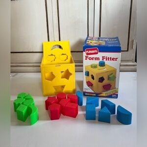 Vintage 1981 Playskool Form Fitter Children Variety Shapes Sorter Game Preschool